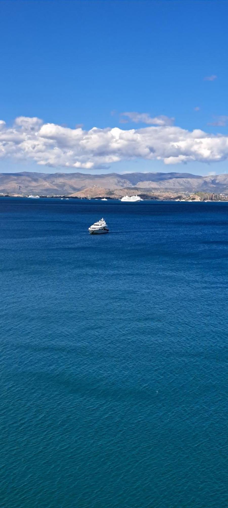 Linamare Eolos Kivérion Camera foto