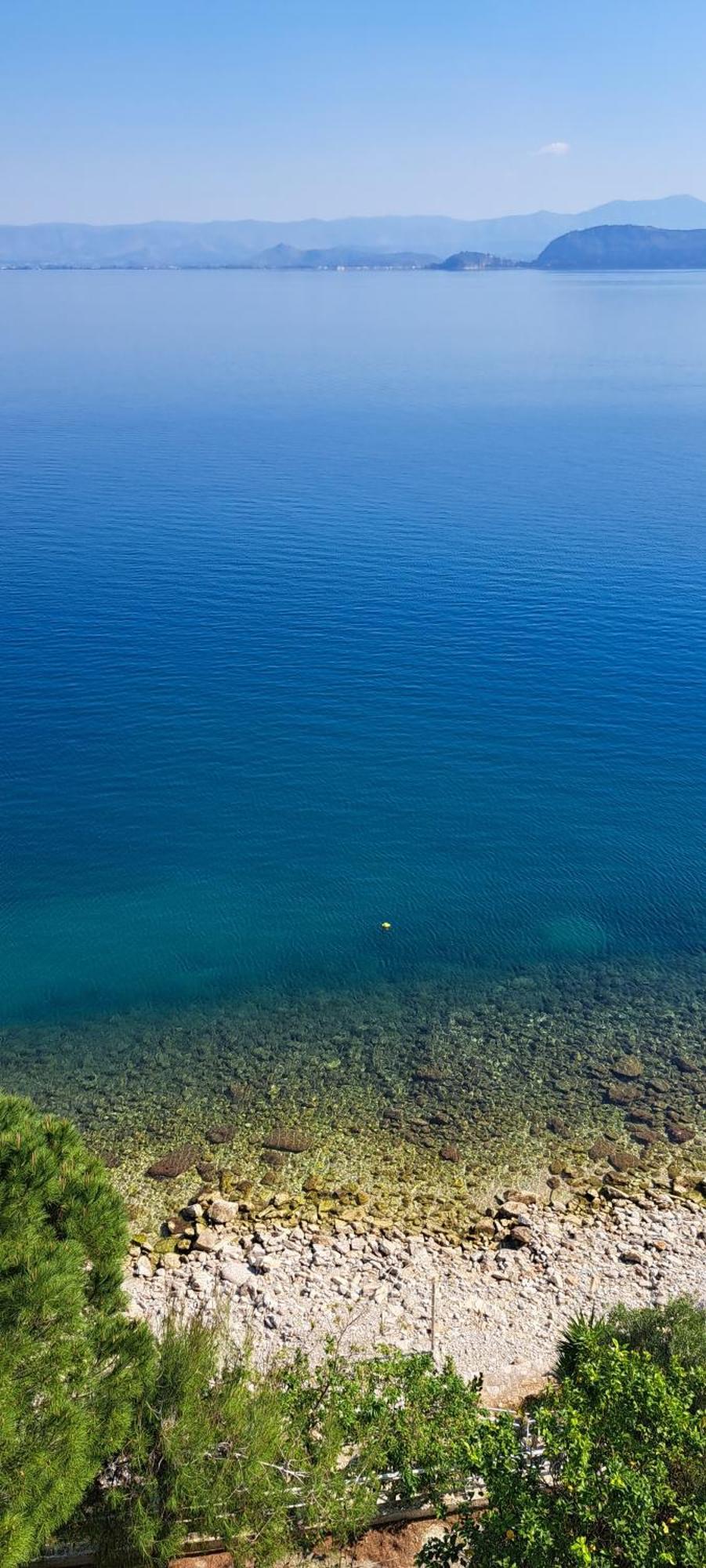Linamare Eolos Kivérion Camera foto